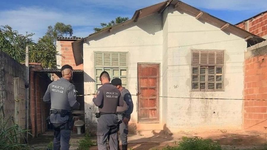 Mãe e filho foram encontrados mortos debaixo de cama na casa onde moravam -  Reprodução/Luciana Máximo 