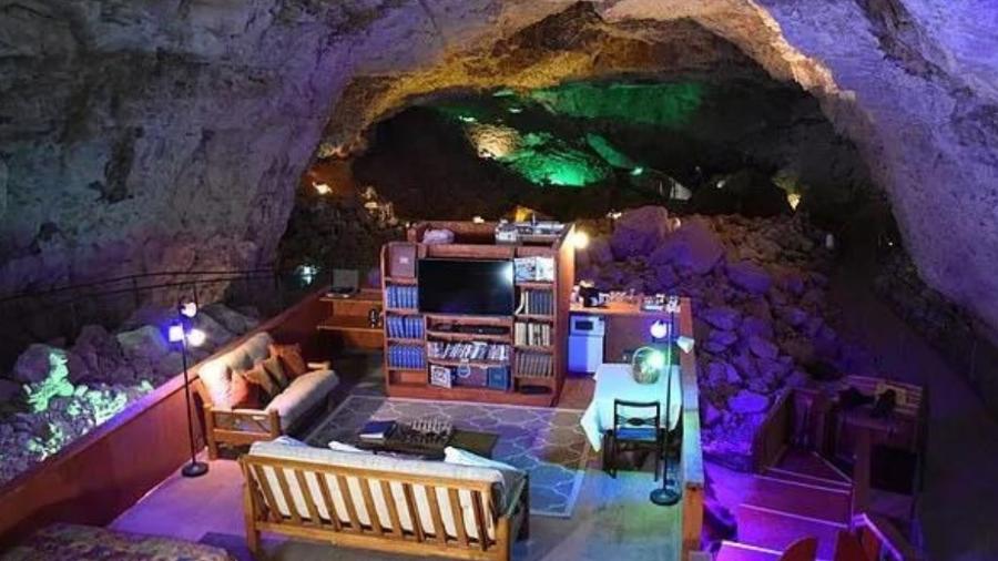 Turistas estão hospedados em suíte subterrânea que custa US$ 1.000 a noite - Reprodução/Grand Canyon CavernsT