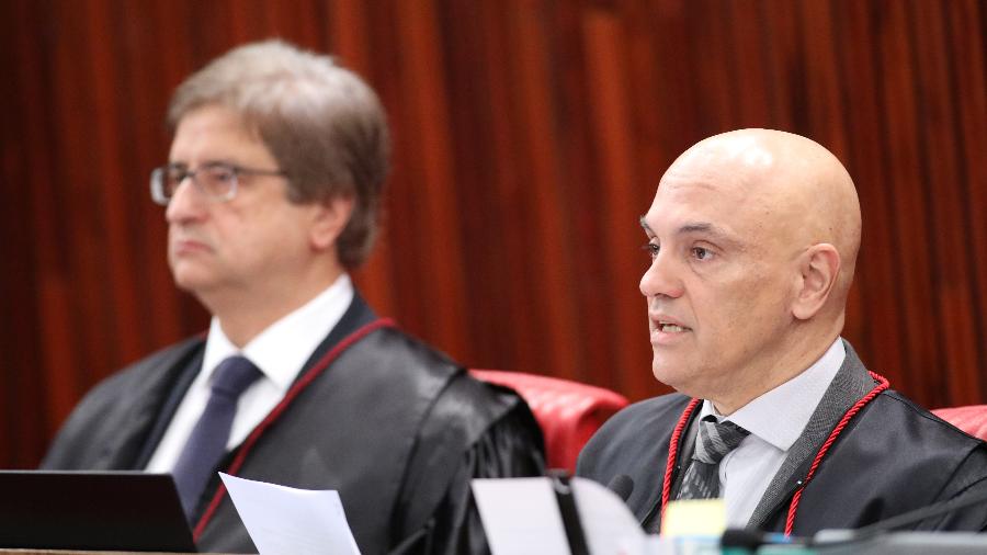 O ministro Alexandre de Moraes, presidente do TSE, durante a sessão que abriu o julgamento contra Bolsonaro - Alejandro Zambrana/Secom/TSE