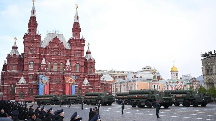 Desfile militar na Praça Vermelha de Moscou celebra o 79º aniversário da vitória sobre a Alemanha nazista na Segunda Guerra Mundial
