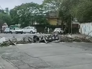 Protesto contra falta de energia interdita vias em São Paulo; serviço de ônibus é afetado