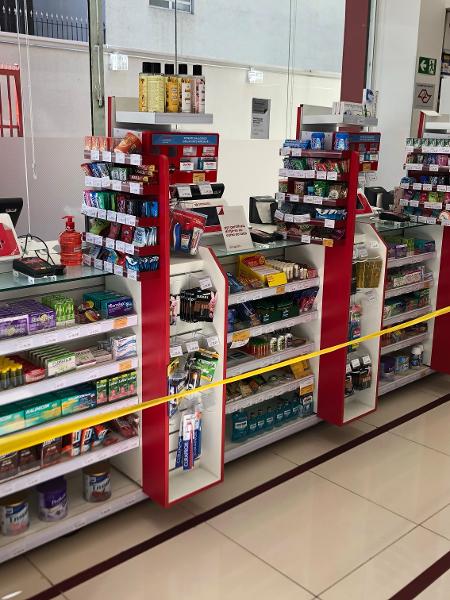 Redes responsáveis por metade das farmácias no país afirmam que ainda não oferecem o teste - Lucas BorgesbTeixeira
