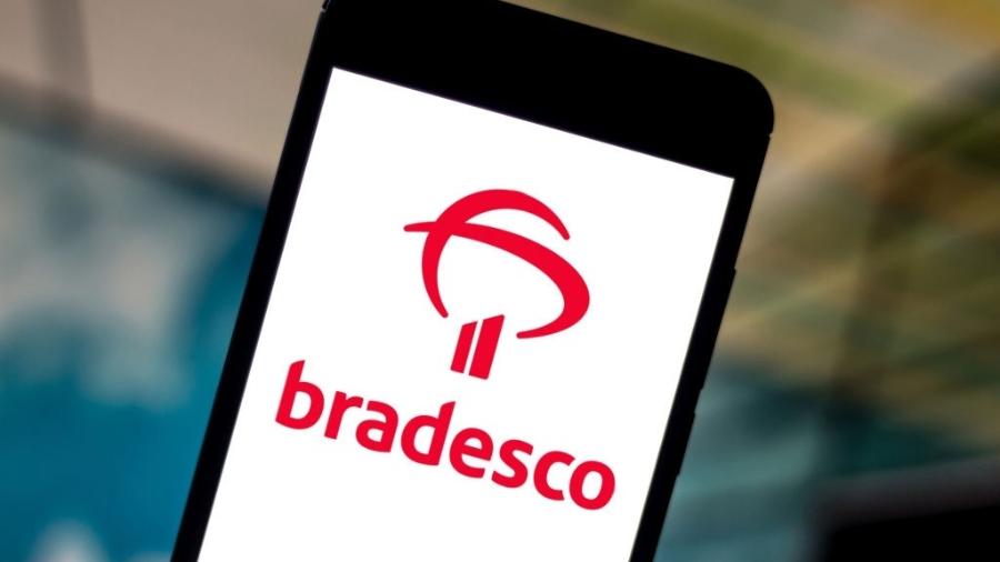 5.jun.2019 - Foto ilustrativa do logo do banco Bradesco na tela de um smartphone - Rafael Henrique/SOPA Images/LightRocket via Getty Images