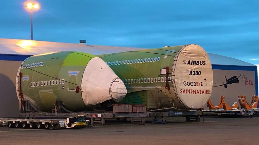 Fuselagem do último A380 é transportada para a fábrica da Airbus em Toulouse - Reprodução/Twitter