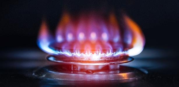 Inovou demais, campeão: sabia que dá para acender fogão só com o dedo? Veja