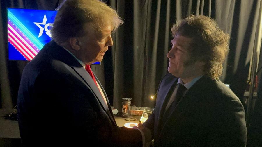 O ex-presidente dos Estados Unidos Donald Trump e o presidente da Argentina, Javier Milei, em conferência conservadora nos EUA