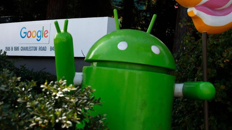 Robô mascote do sistema Android, na sede do Google, em Mountain View, na Califórnia (EUA) Robô mascote do sistema Android, na sede do Google, em Mountain View, na Califórnia (EUA)