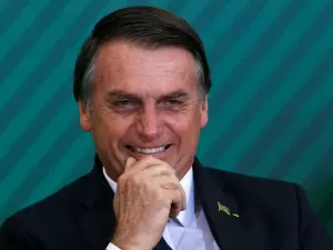 Indiciado, Bolsonaro receberá R$ 100 mil de dinheiro público ao mês em 2025