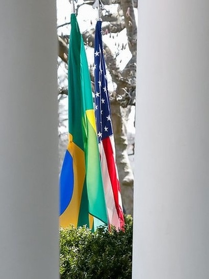 Embaixada dos EUA pede retorno imediato de americanos que estão no Brasil