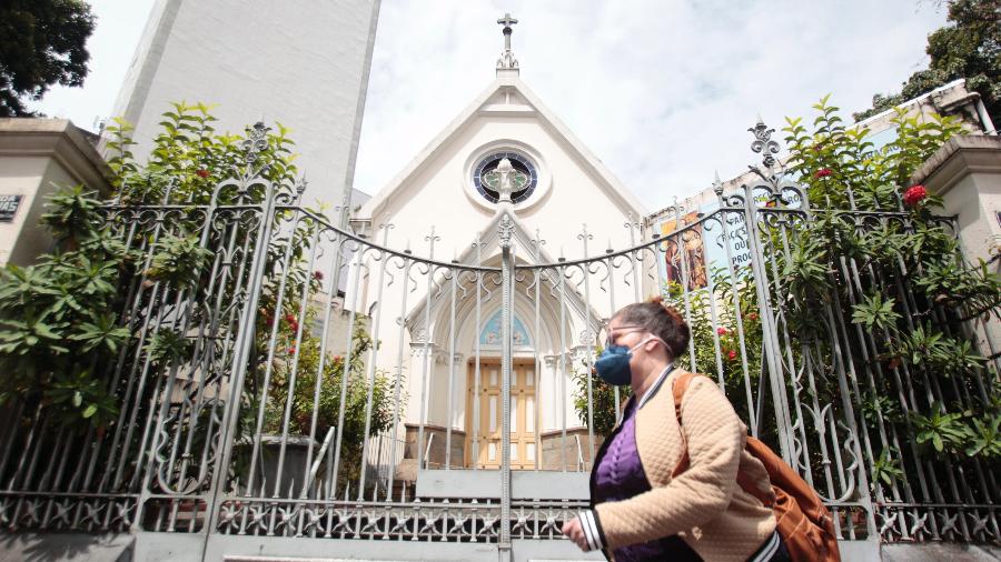 Igreja Nossa Senhora do Rosário, em Belo Horizonte, é vista fechada em meio à pandemia do coronavírus - Alex de Jesus/O Tempo/Estadão Conteúdo