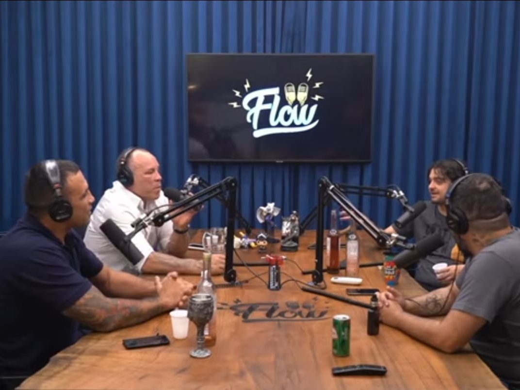 ARTHUR PETRY SOBRE O FLOW PODCAST