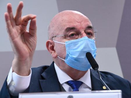 22.jun.2021 - O deputado federal Osmar Terra (MDB-RS) presta depoimento à CPI da Covid - Edilson Rodrigues/Agência Senado