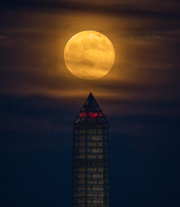 superlua - NASA/Bill Ingalls - NASA/Bill Ingalls