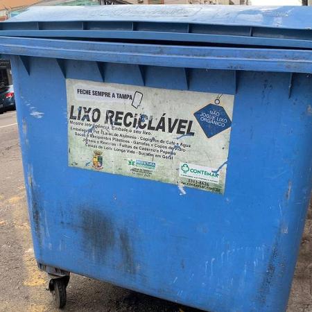 Caçamba de lixo reciclável onde caixa com o dinheiro foi jogada por engano - Arquivo pessoal