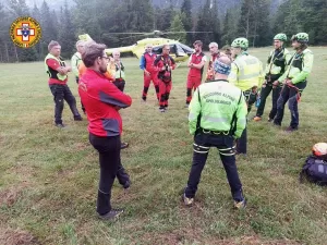 Corpos de montanhistas são encontrados pendurados nos Alpes italianos