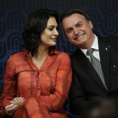  A primeira-dama, Michelle Bolsonaro e o presidente Jair Bolsonaro -  Fátima Meira - 9.jul.2019/Futura Press/Folhapress