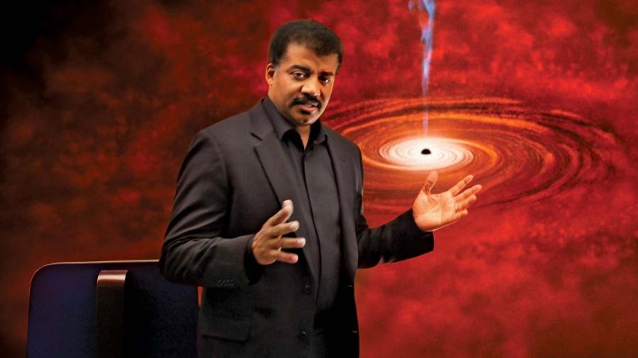 Versão moderna de "Cosmos" é guiada pelo popular astrônomo Neil deGrasse Tyson - Reprodução