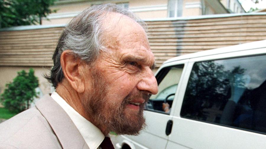 George Blake, célebre agente duplo na Guerra Fria, em foto de 2001 - Yury Martyanov/Kommersant Photo/AFP