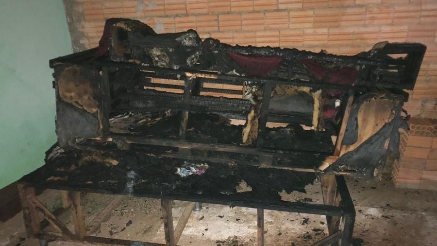 Celular que explodiu teria iniciado incêndio em Sorriso (MT) - TV Centro América/Reprodução