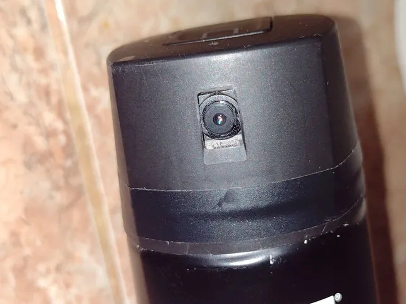 Camera espiã no banheiro