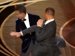 Will Smith e Chris Rock fazem as pazes anos após tapa no Oscar, diz site