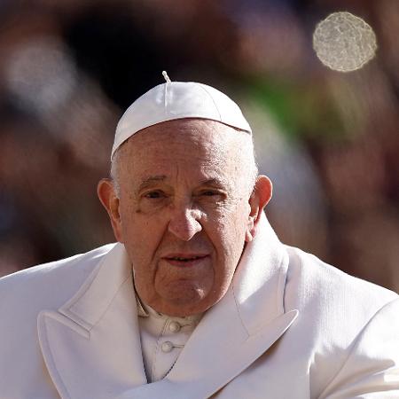 Papa Francisco no dia da internação, em audiência na Praça São Pedro, no Vaticano - Guglielmo Mangiapane/REUTERS