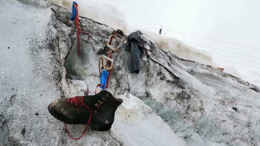 Restos humanos e equipamentos foram encontrados em 12 de julho e levados para análise, que comprovou ligação com alpinista desaparecido