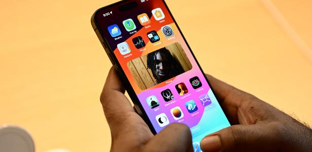 Apple planeja cobrar por recursos de IA no iPhone apenas em 2027