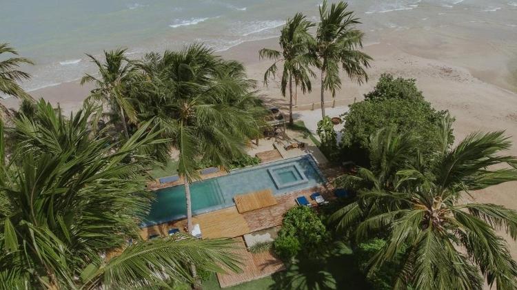 Área do hotel que ergueu muro supostamente irregular na praia do Marceneiro, em Passo do Camaragibe (AL)