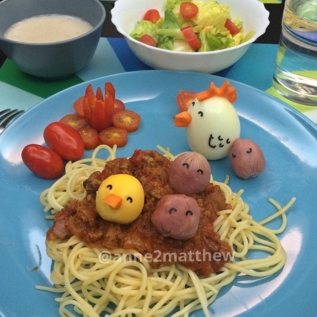 17.set.2015 - Anne Widya é uma criativa cozinheira de Hong Kong que faz arte com comida e posta em seu perfil no Instagram (@anne2matthew). Além de dar água na boca, faz bem aos olhos