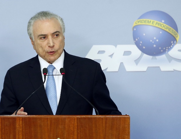 Temer faz pronunciamento no Palácio do Planalto, em Brasília, após vitória na Câmara - Dida Sampaio/Estadão Conteúdo