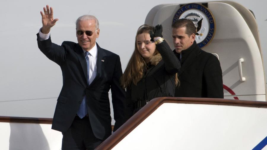 Joe Biden, candidato à presidência dos EUA, e seu filho Hunter Biden - Ng Han Guan/Pool/Reuters