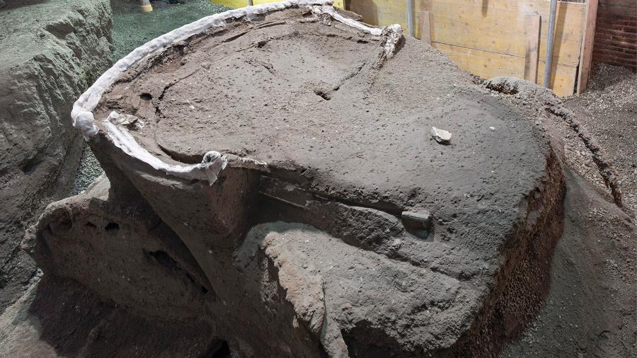 Arqueólogos descobriram uma carruagem romana em uma escavação no Parque Arqueológico de Pompeia, na Itália - POMPEI ARCHAEOLOGICAL PARK/AFP