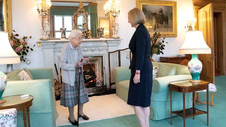 Queen Elizabeth II and UK Prime Minister Liz Truss - Press Release/REUTERS - Press Release/REUTERS