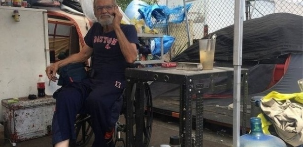 Luis Concepción, de 74 anos, vive desde 2014 em um acampamento para agressores sexuais em Miami - Lioman Lima/BBC Mundo