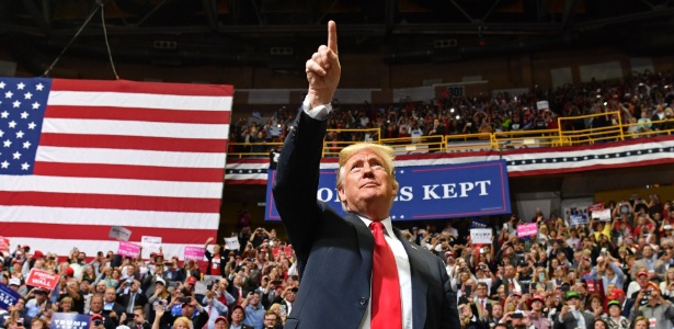 4.nov.2018 - Presidente dos Estados Unidos, Donald Trump, na campanha "Make America Great Again", no Tennessee - Nicholas Kamm/AFP