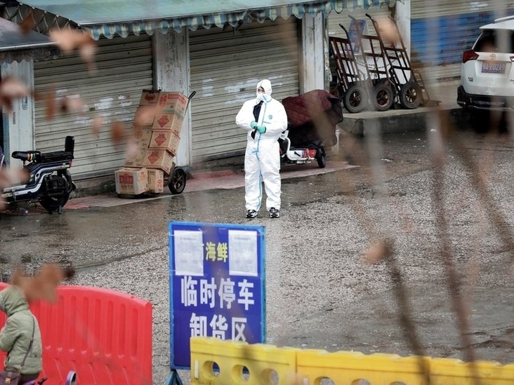 China registra cinco novos casos de covid-19 em Wuhan, origem da doença
