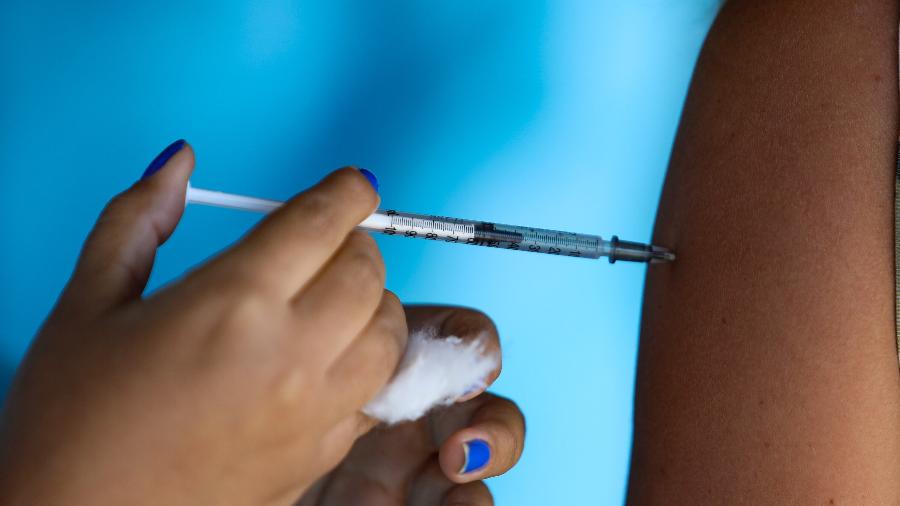 Mais de 134,4 milhões de brasileiros já completaram o ciclo vacinal contra a covid-19 - Ernesto Carriço/Estadão Conteúdo