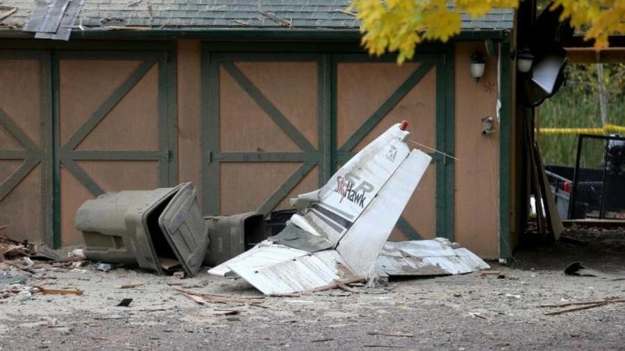  Avião colidiu com casa próxima do Aeroporto Internacional de Duluth - Dan Williamson / Duluth News Tribune