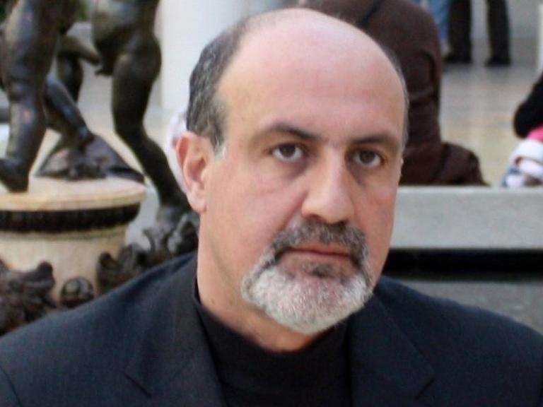 Investimento seguro é opção até fora da crise, diz Nassim Taleb, guru de "Cisne Negro"