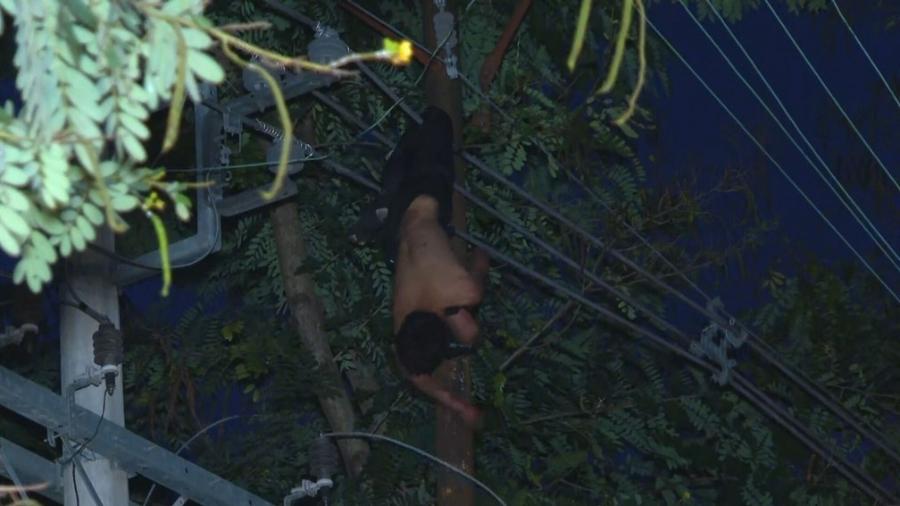 Adolescente tenta roubar cabo e fica preso na rede elétrica no bairro de Vila Isabel, no Rio de Janeiro - Reprodução/Bom Dia Rio/TV Globo