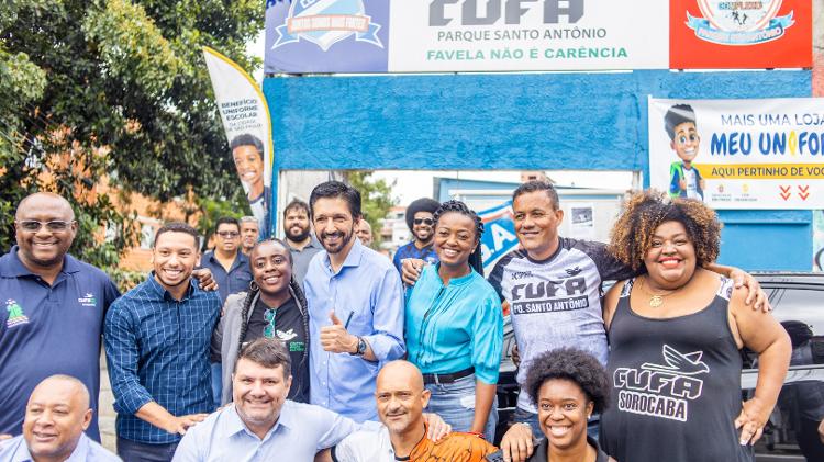 16.fev.2023 - Ricardo Nunes visita sede da CUFA no Parque Santo Antônio
