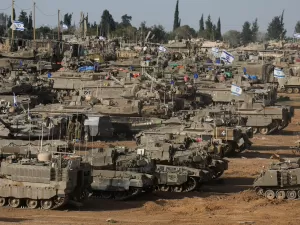 Mais de 100 mil pessoas já fugiram de Rafah diante de ofensiva de Israel