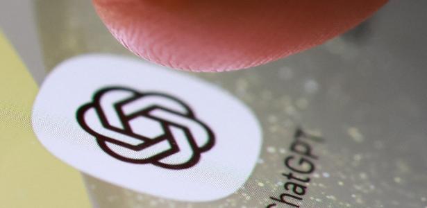 OpenAI declara 'código vermelho' diante de forte concorrência ao ChatGPT