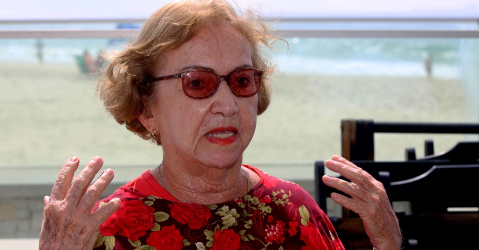 24.set.2015 - Gilka Chaves, 85, há meio século residente em Copacabana, afirmou que não se sente à vontade para circular livremente pelas ruas e avenidas do bairro. 