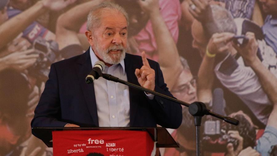 O ex-presidente Lula (PT) usou as redes sociais para fazer críticas à postura do ministro da Economia Paulo Guedes - Vinícius Nunes/Agência F8/Estadão Conteúdo