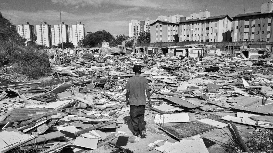 Casas destruídas após a reintegração de posse de mais de 200 famílias da ocupação Penha na zona norte de São Paulo - Tommaso Protti/UOL - 28.mai.2021