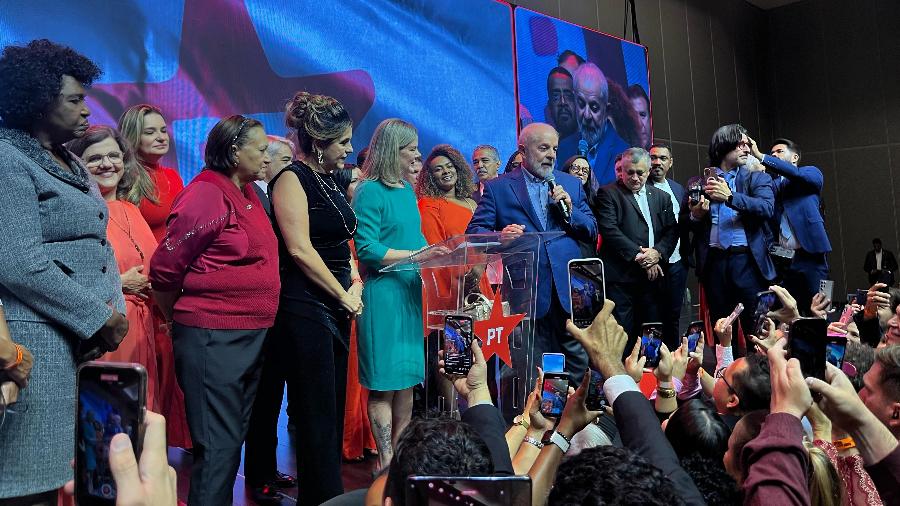 20.mar.2024 - O presidente Lula na festa de 44 anos do PT, em Brasília
