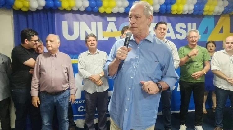 Ciro Gomes discursa em convenção no Crato (CE)