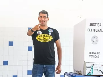 Candidato à Prefeitura de Maceió erra o local de votação duas vezes